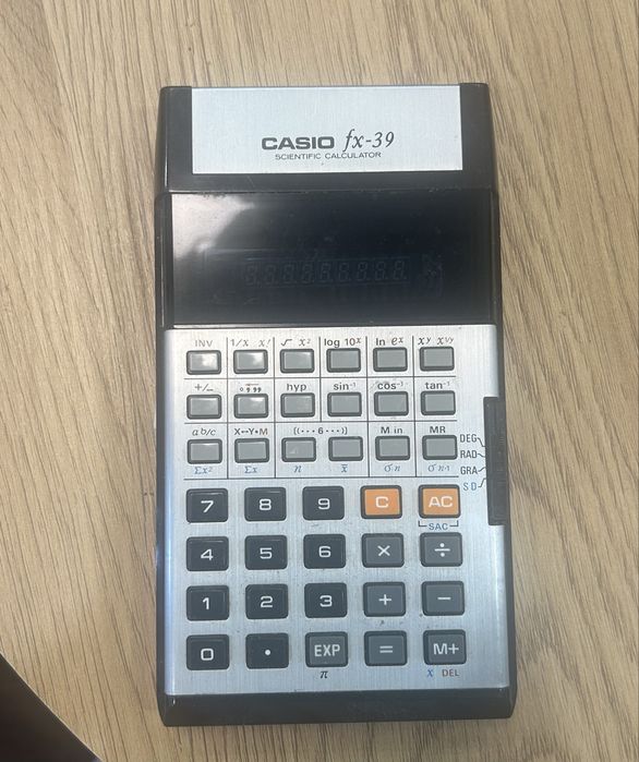 Ретро калкулатор CASIO fx-39