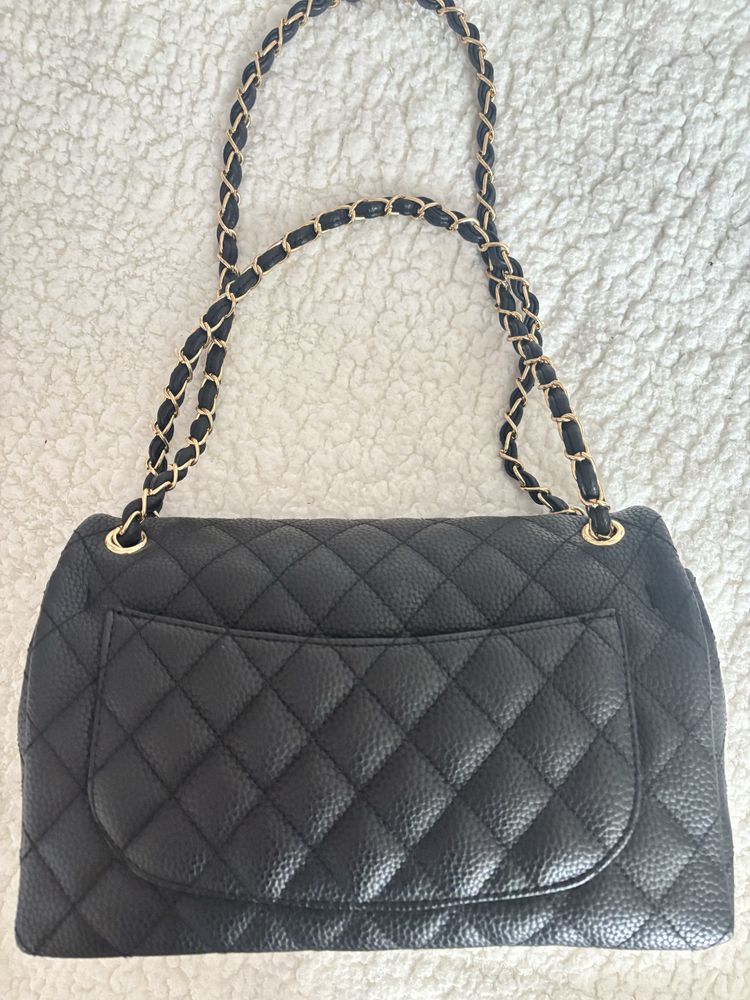 Черна дамска чанта Chanel