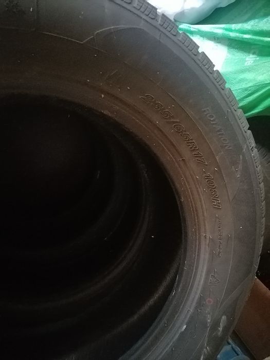 Anvelope M+S 235 65 R17