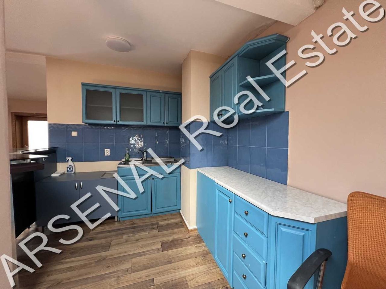 Дава се под наем Офис в София, Център - 125 кв.м за 600 € - Снимка #1