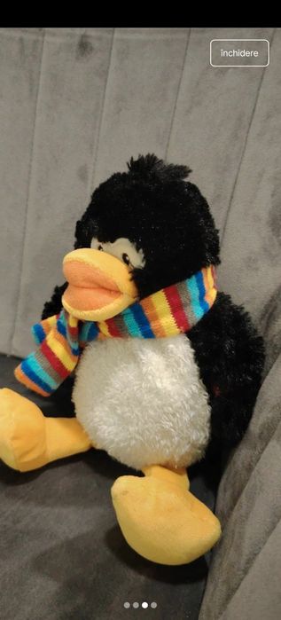 Pinguin interactiv și gașca sa