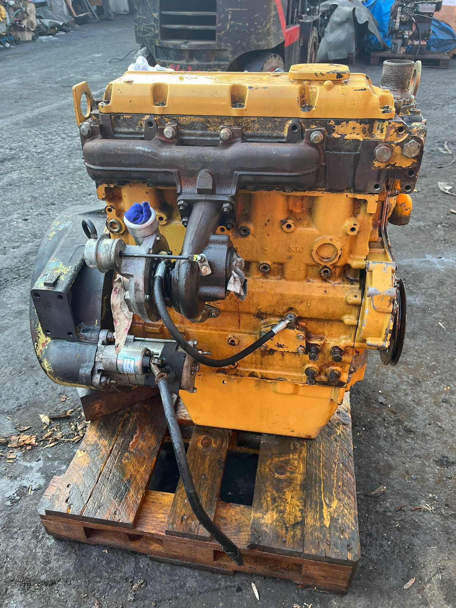 Motor Caterpillar 3054C - piese motor