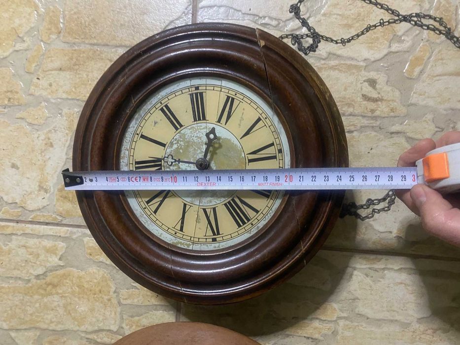 Ceas taranesc de perete cu pendul