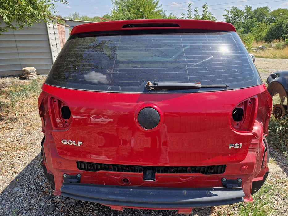 Врати и капак за голф 5