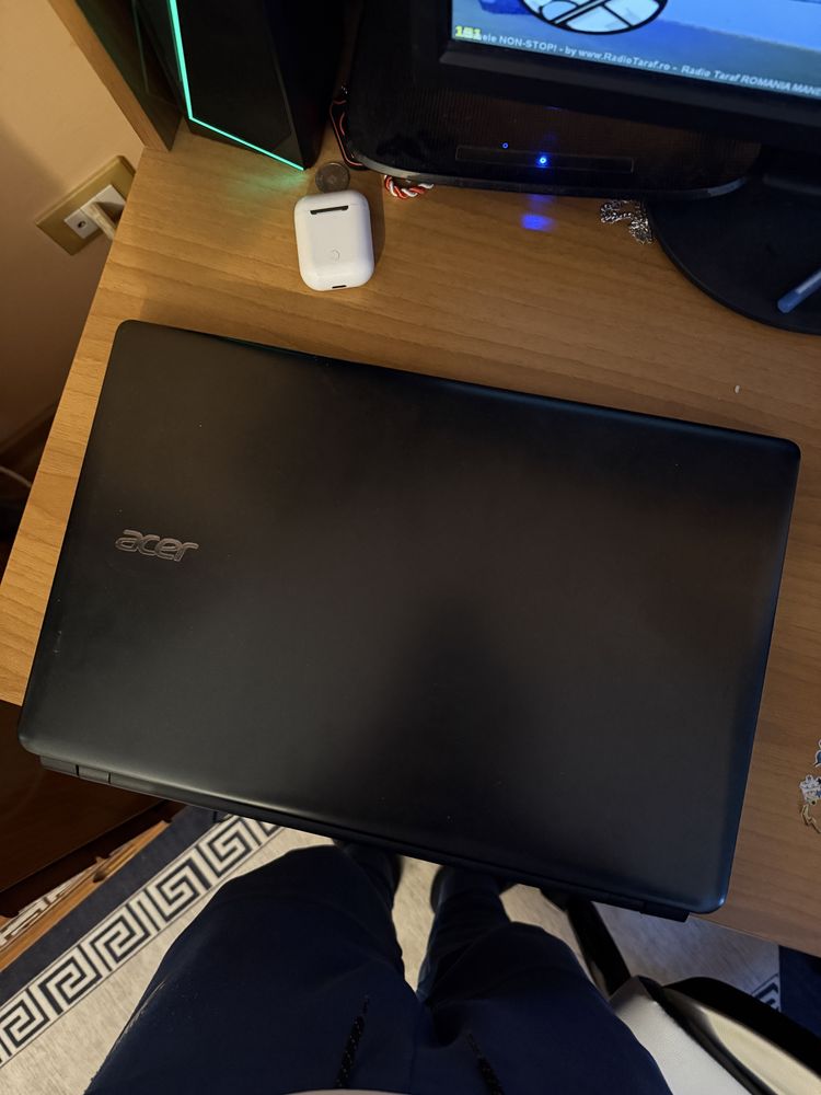 Vând laptop ACER ASPIRE