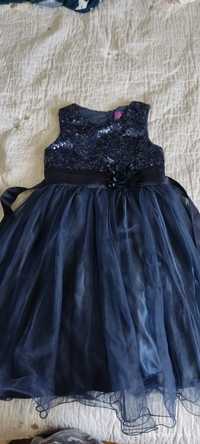 Платье на девочку 10-11 лет 146 см
