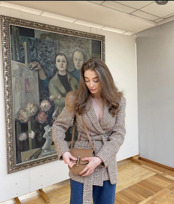 Продам стильный твидовый пиджак