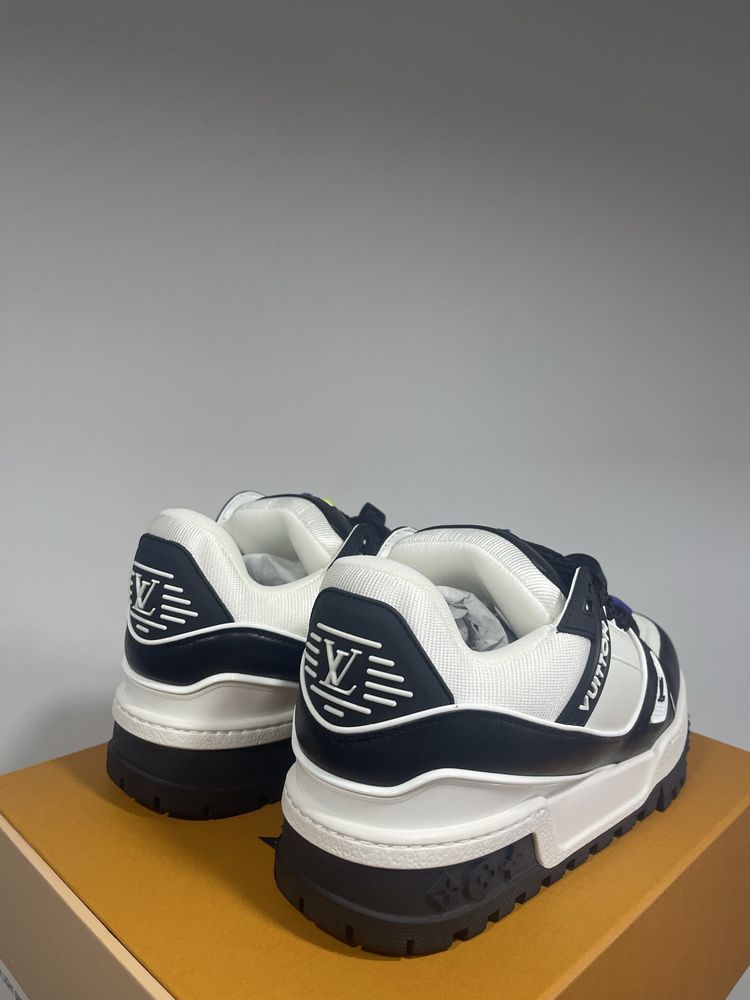 Louis Vuitton Trainer Maxi Black White
