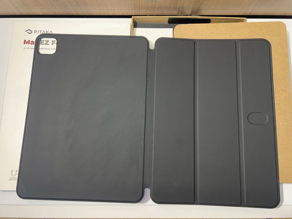 Pitaka MagEZ Folio Case for iPad Pro 11’ (gen 1,2,3&4)