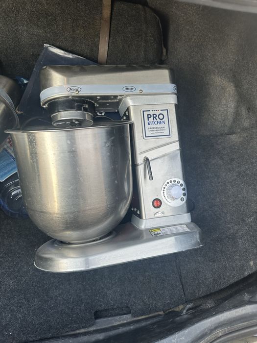 продам тестомес или миксер