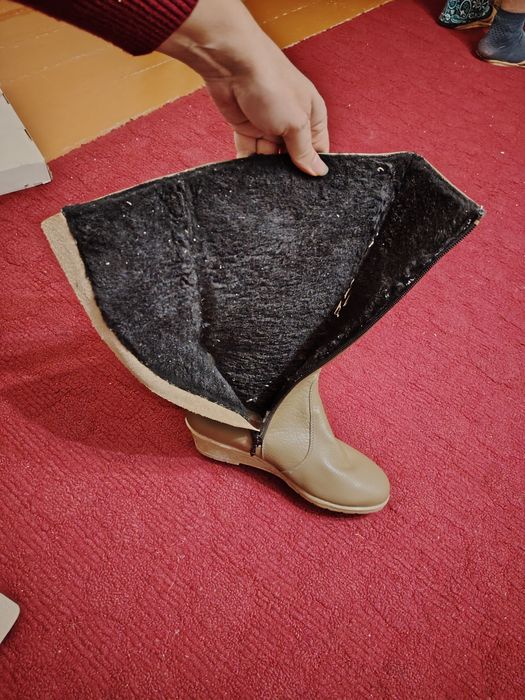 Натуральная кажа. Сапоги 37 размер.