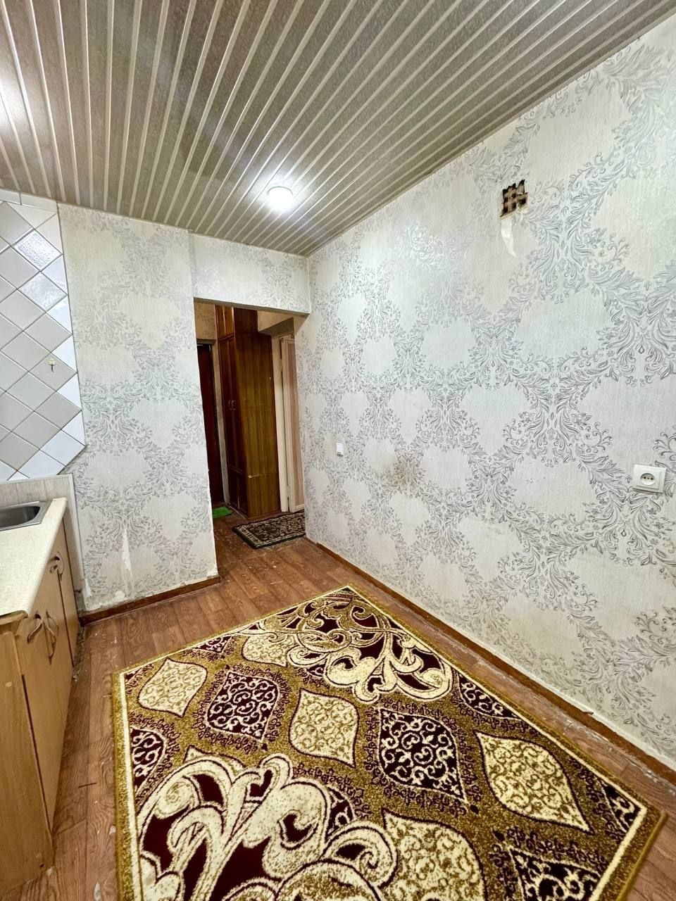 - Продаю 1комнатную квартиру ‼️В кирпичном доме 6кв Чиланзара