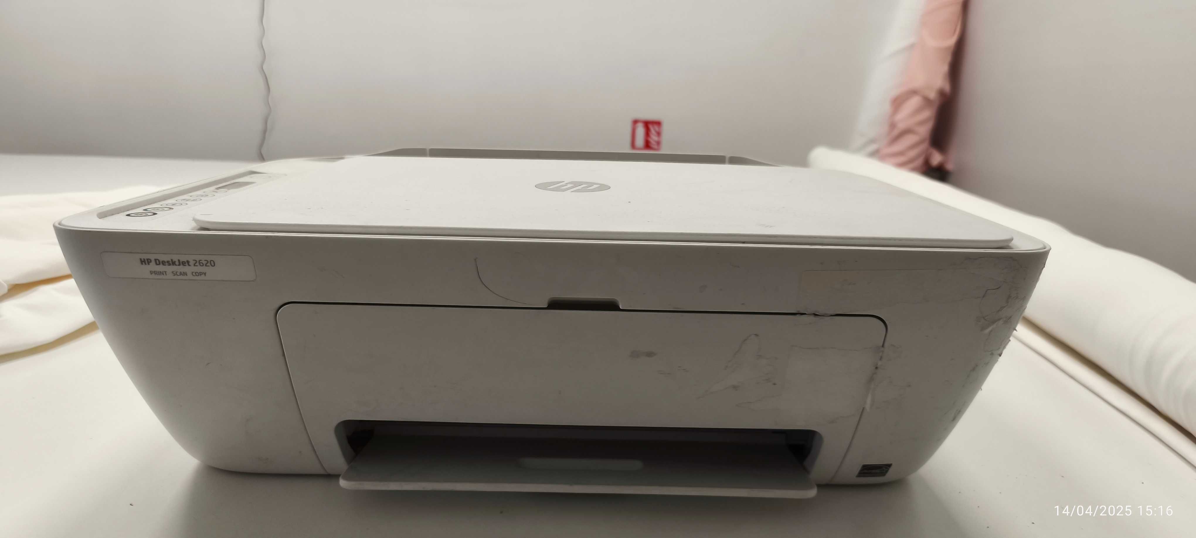 Принтер със сканер HP DeskJet 2620 All-in-One