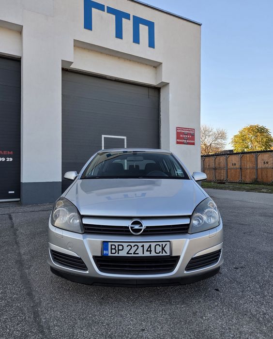 Продавам Opel Astra H 1.4 2004