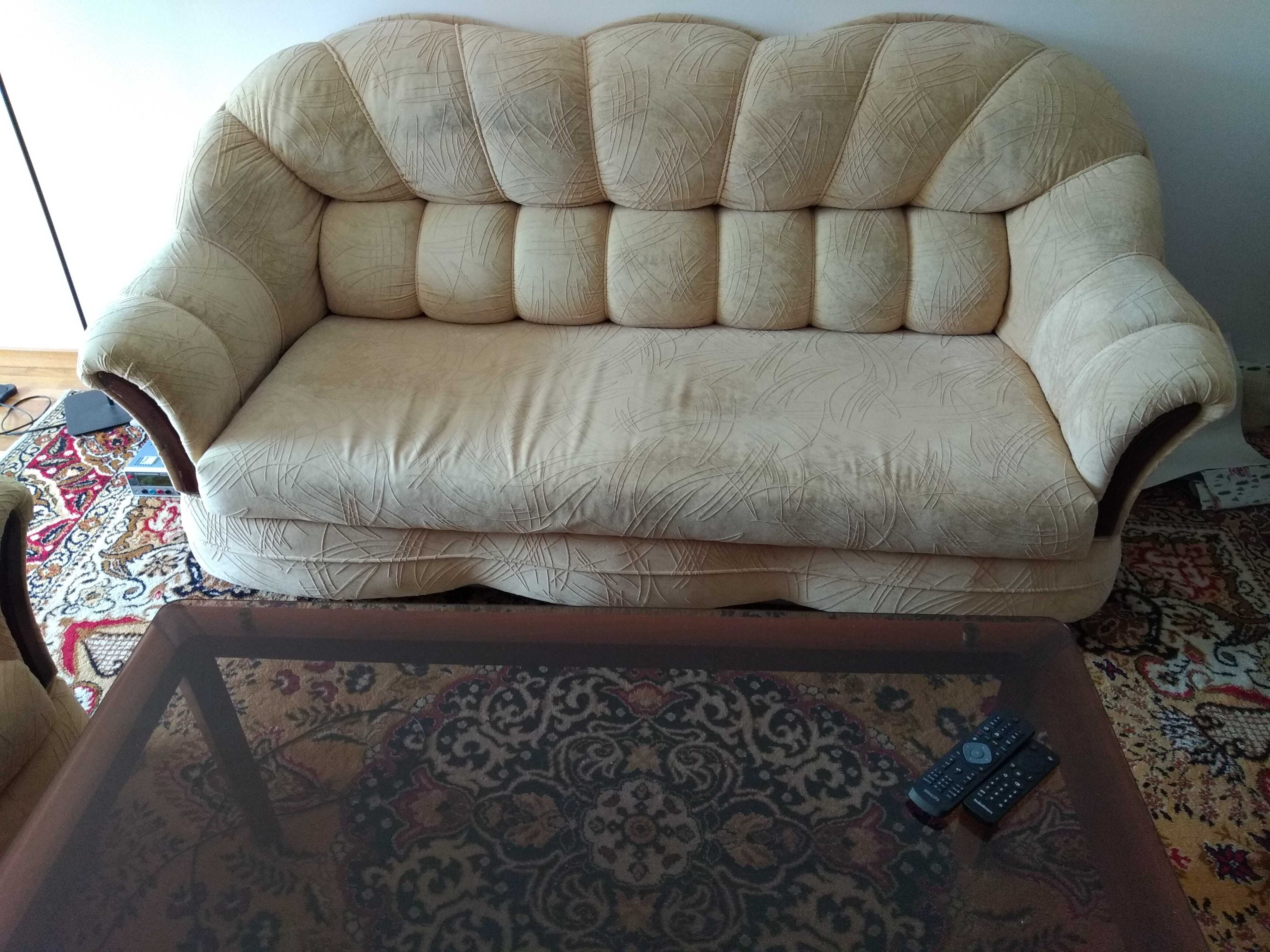 Продава се диван