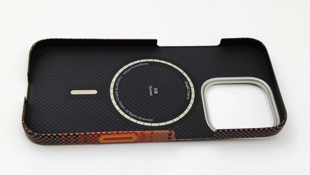 PITAKA Sunset Moonrise Tactile Woven Case for iPhone 16 Pro