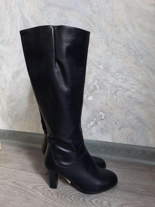 Сапоги женские и ботинки детские