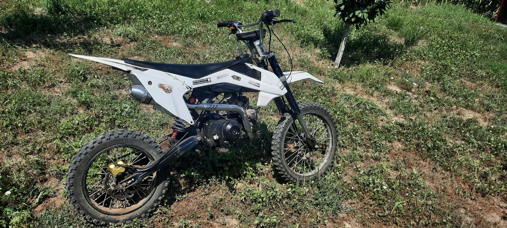 Vând sau schimb cross kxd 125