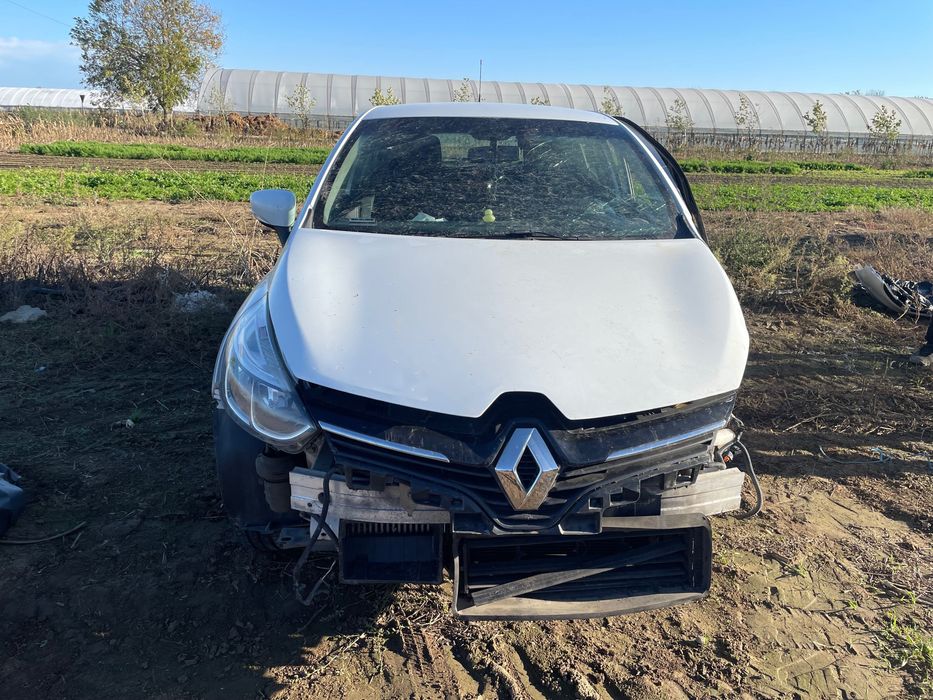 Se vinde Renault Clio 4 2016 avariat !