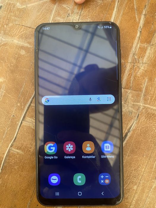 Samsung a20 .Xolati yaxshi.32 talik