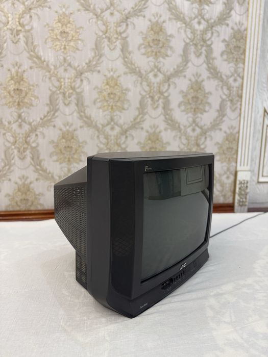 Телевизор JVC, подставка(мебель) в ПОДАРОК!!!