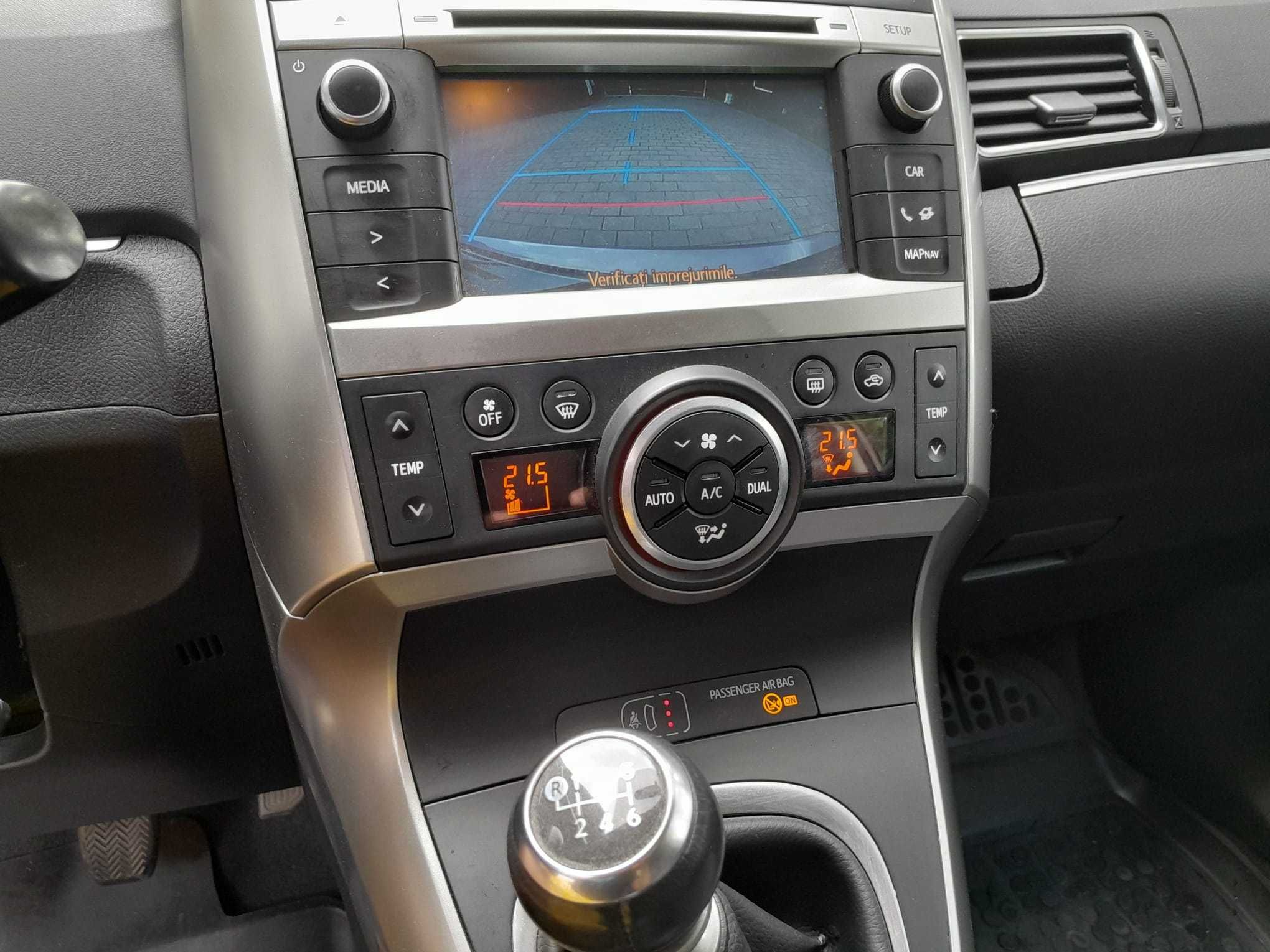 Vând Toyota Verso