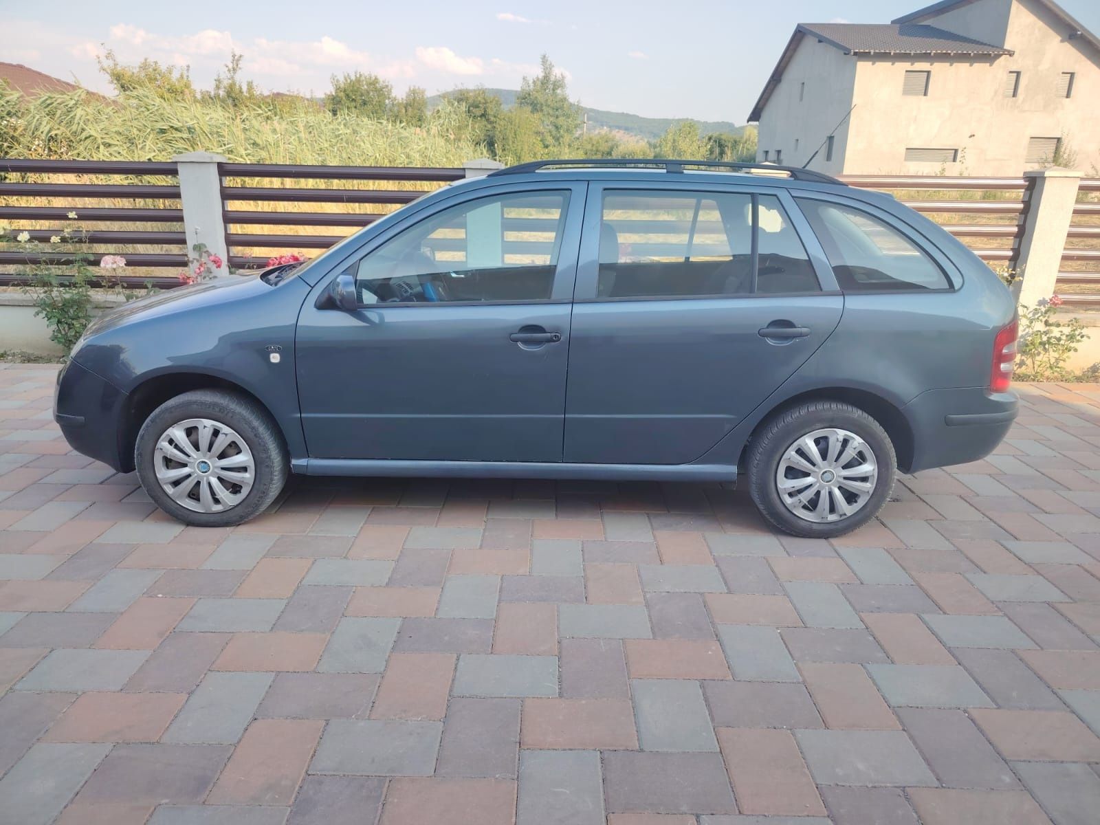 Vând skoda fabia