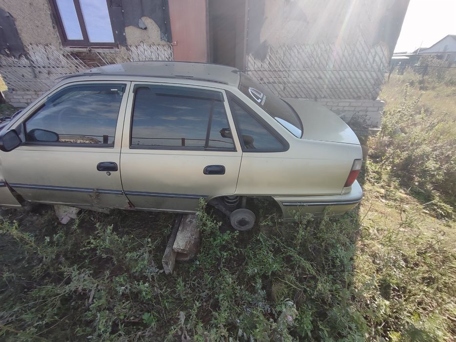 Део нексия 1  полный разбор! Двигатель 16кл и коробка в отличной!