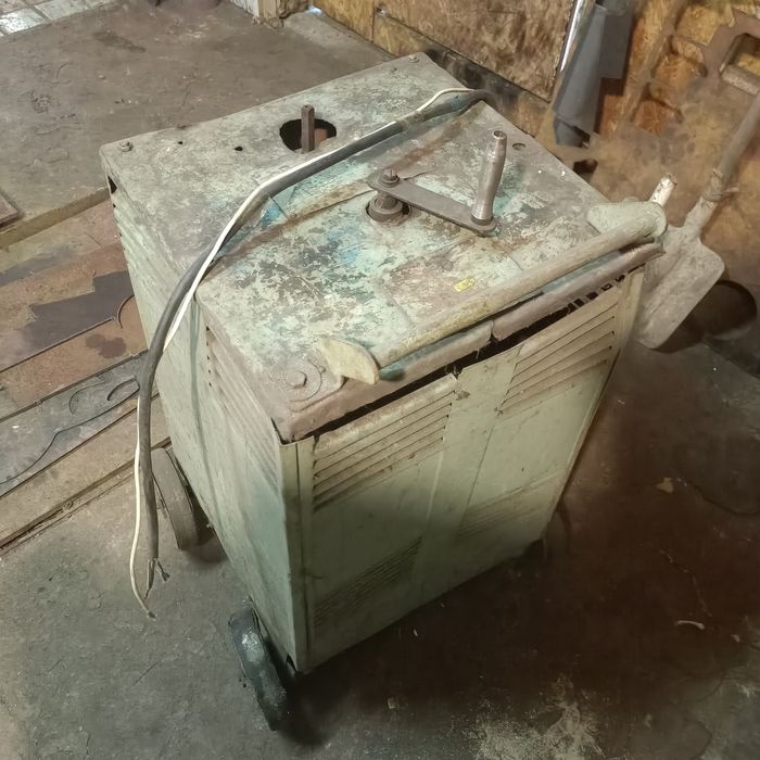 Продам сварочный аппарат 380в стационарный