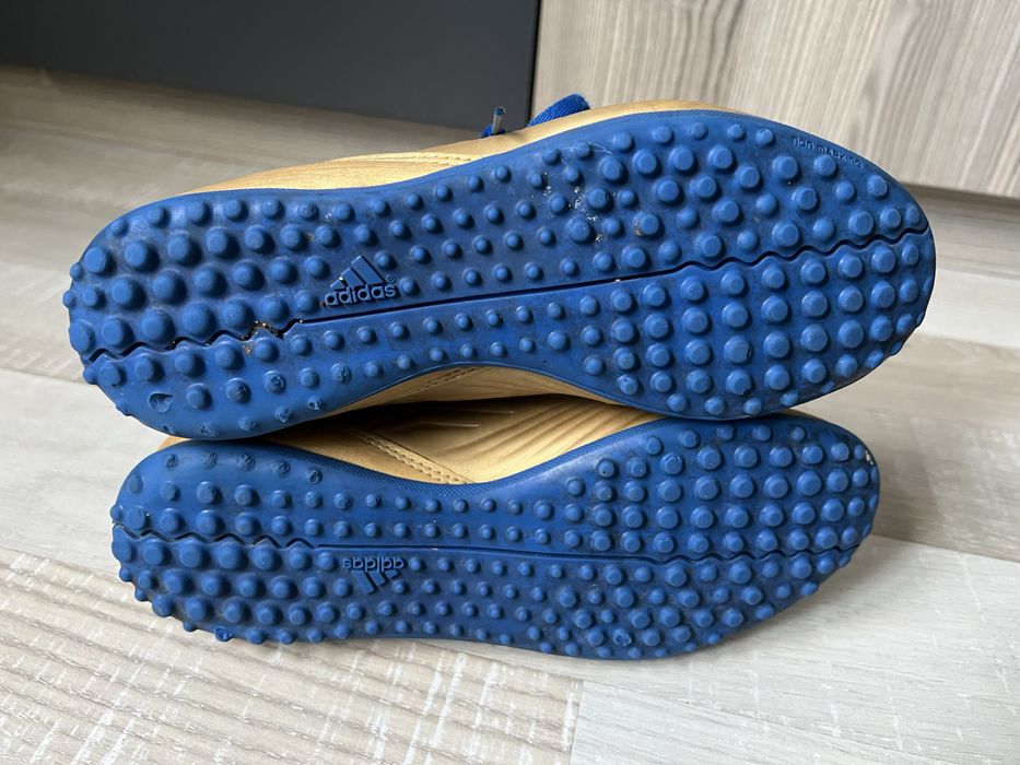 Футболни обувки Adidas и Nike 35.5