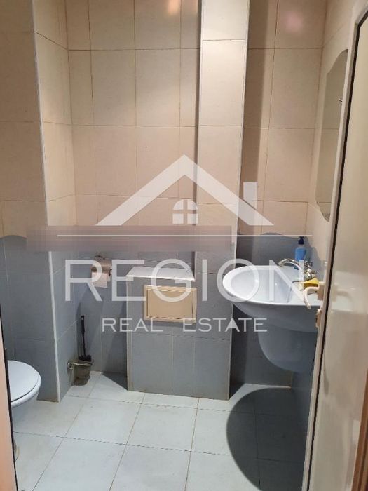 Дава се под наем Двустаен апартамент в Варна, Цветен квартал - 60 кв.м за 408 € - Снимка #5