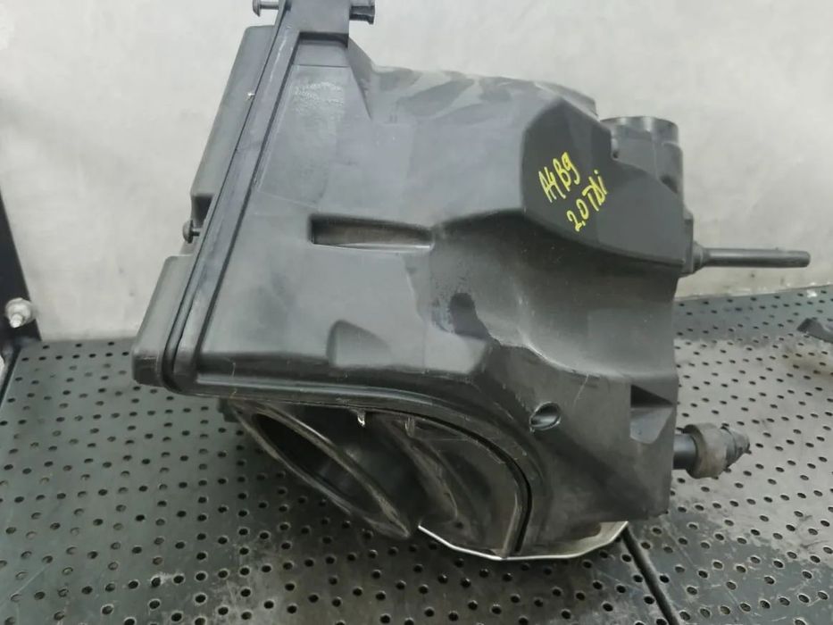 carcasa filtru aer  2.0 tdi  audi a4 b9 8w 8w0133835p