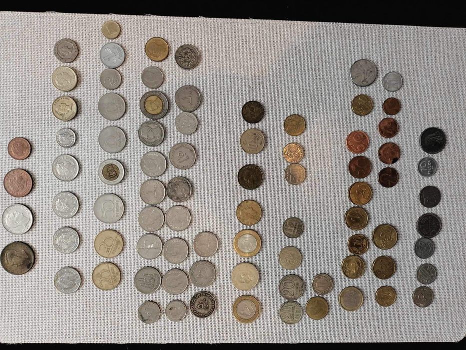 Bancnote si monede romanesti si straine