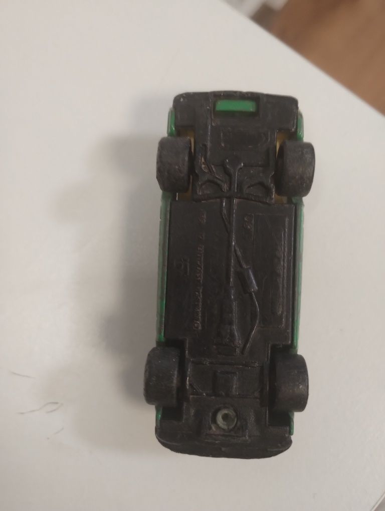 Метални колички Matchbox