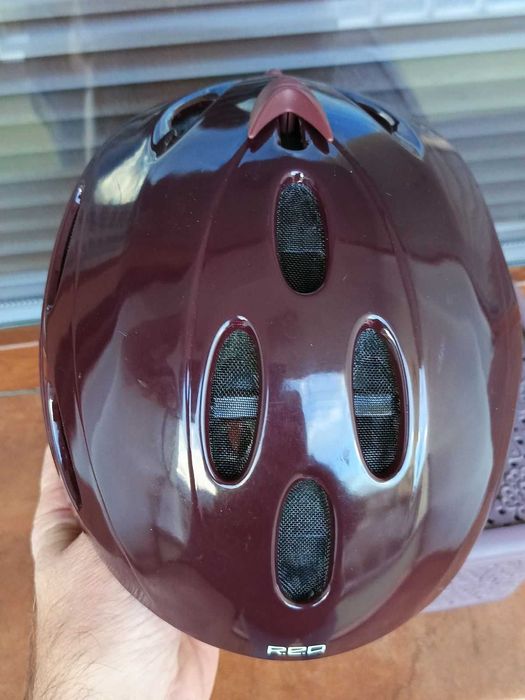 Дамска /момичешка ски каска 30лв.