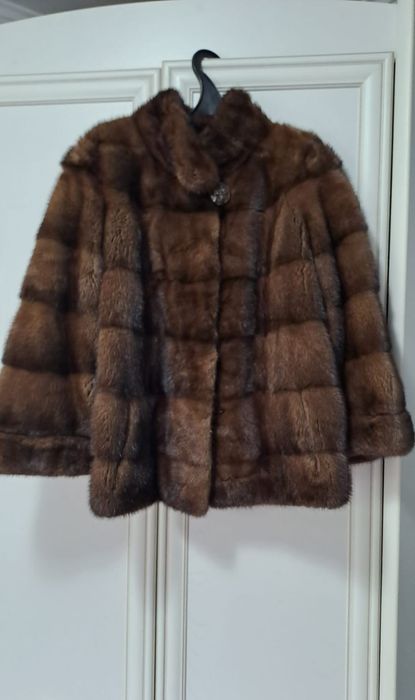 Продам шубу норковую