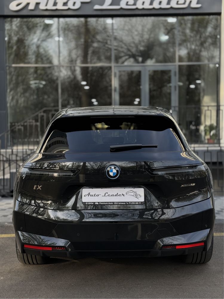 BMW IX xDrive50