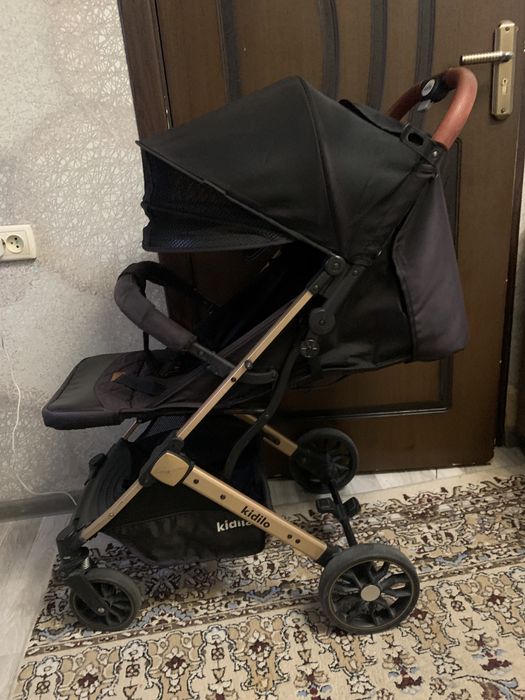 Продам детскую коляску чемодан