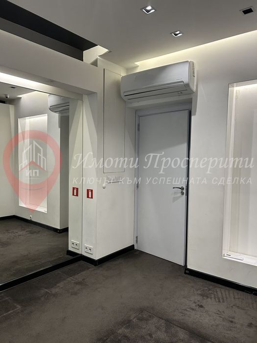 Дава се под наем Магазин в София, Център - 45 кв.м за 2000 € - Снимка #5