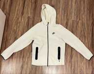 Nike tech fleece M размер
