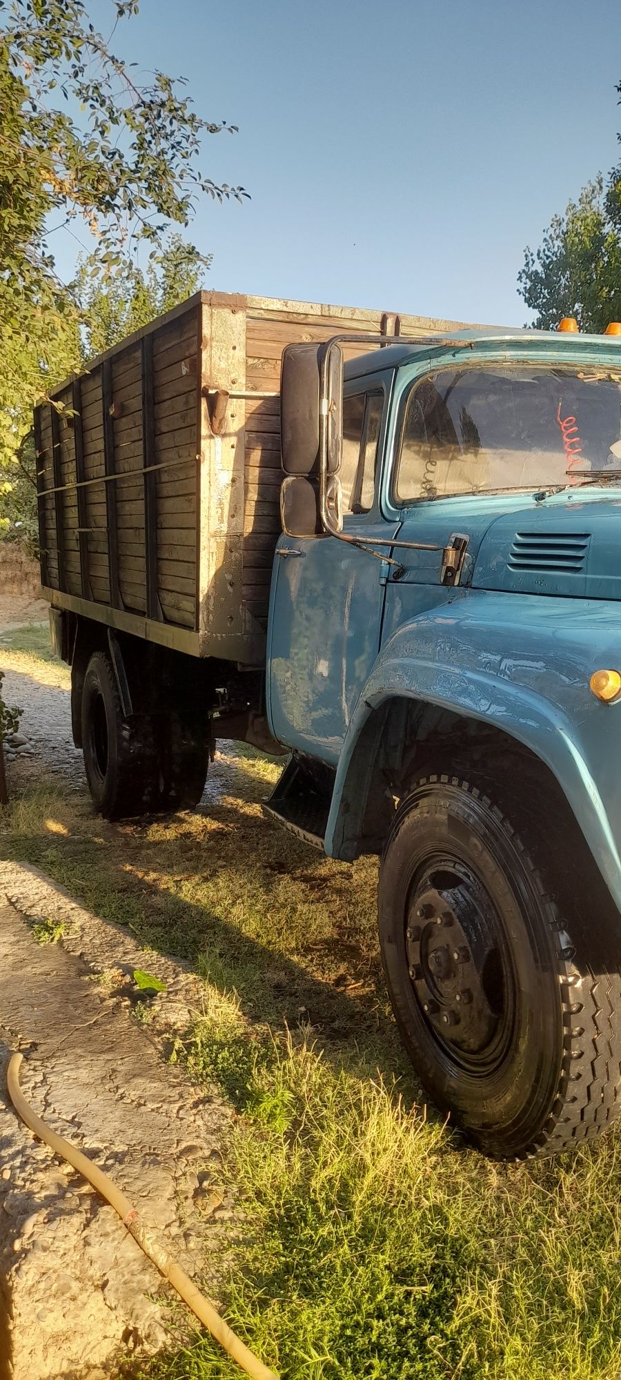Zil 130 bortli tentli