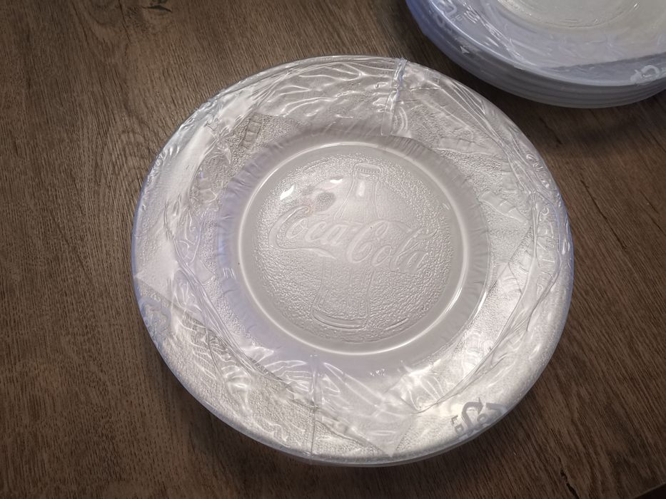 Set farfurii Coca-Cola