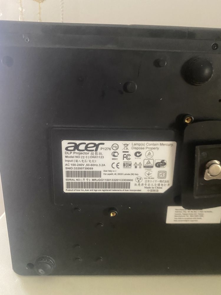 Проектор Acer Срочно почти новая