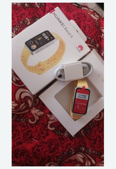Продам новые смарт  часы Huawei Band9