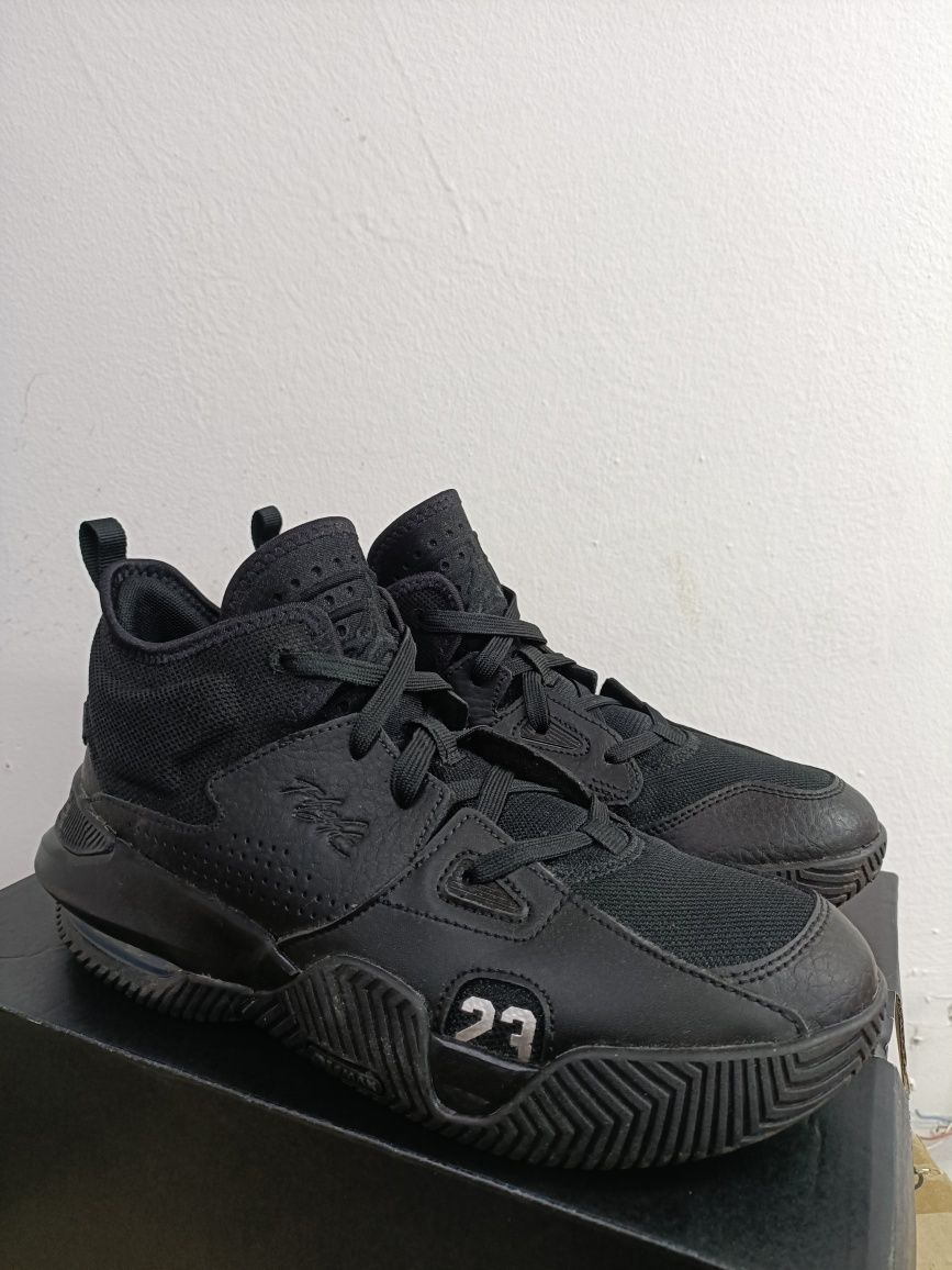 Jordan Stay Loyal 2 номер 40 код 70A