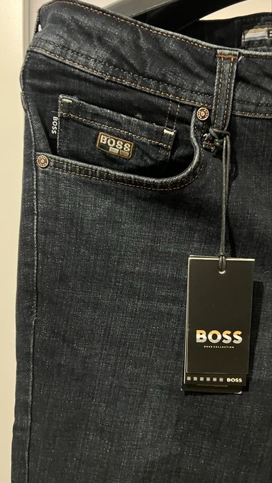 Чисто нов модел Hugo Boss дънки. Налична серия от 31ви до 38ми размер.