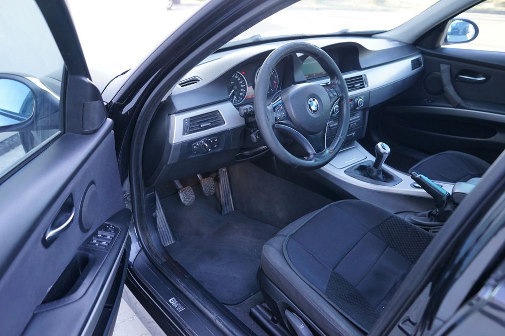 BMW seria 3 berlina e90 320D 163CP AN 2007 manuala 6 trepte