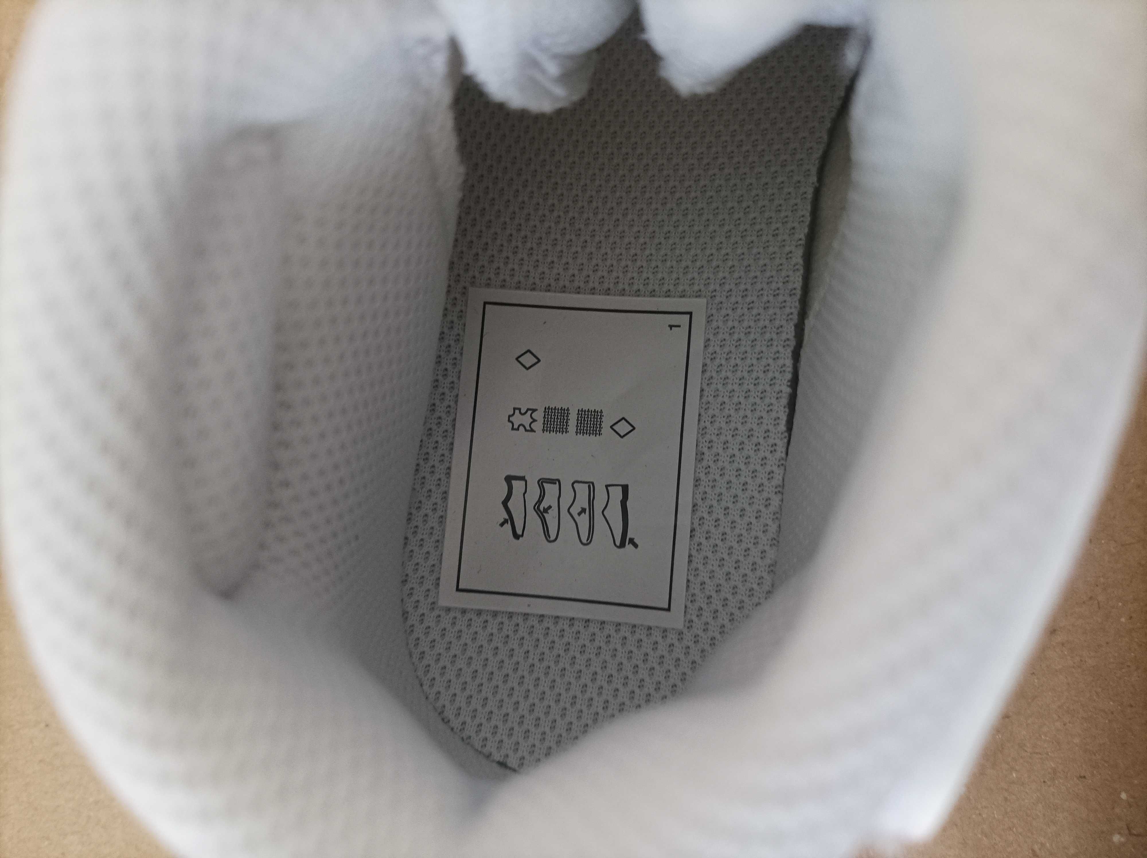 Nike нови маратонки N25,26