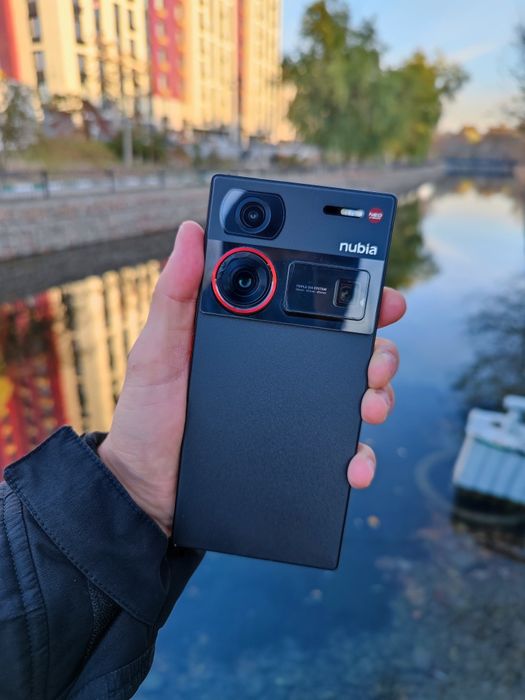 ZTE Nubia Z60 Ultra 5G