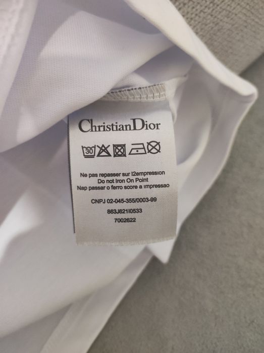 Vând tricou Christian Dior Couture nou!!